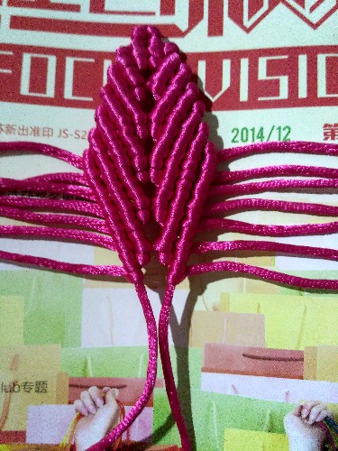 五瓣花树叶的编织方法-中国结枫叶的编织法-编法图解-立体绳结教程与