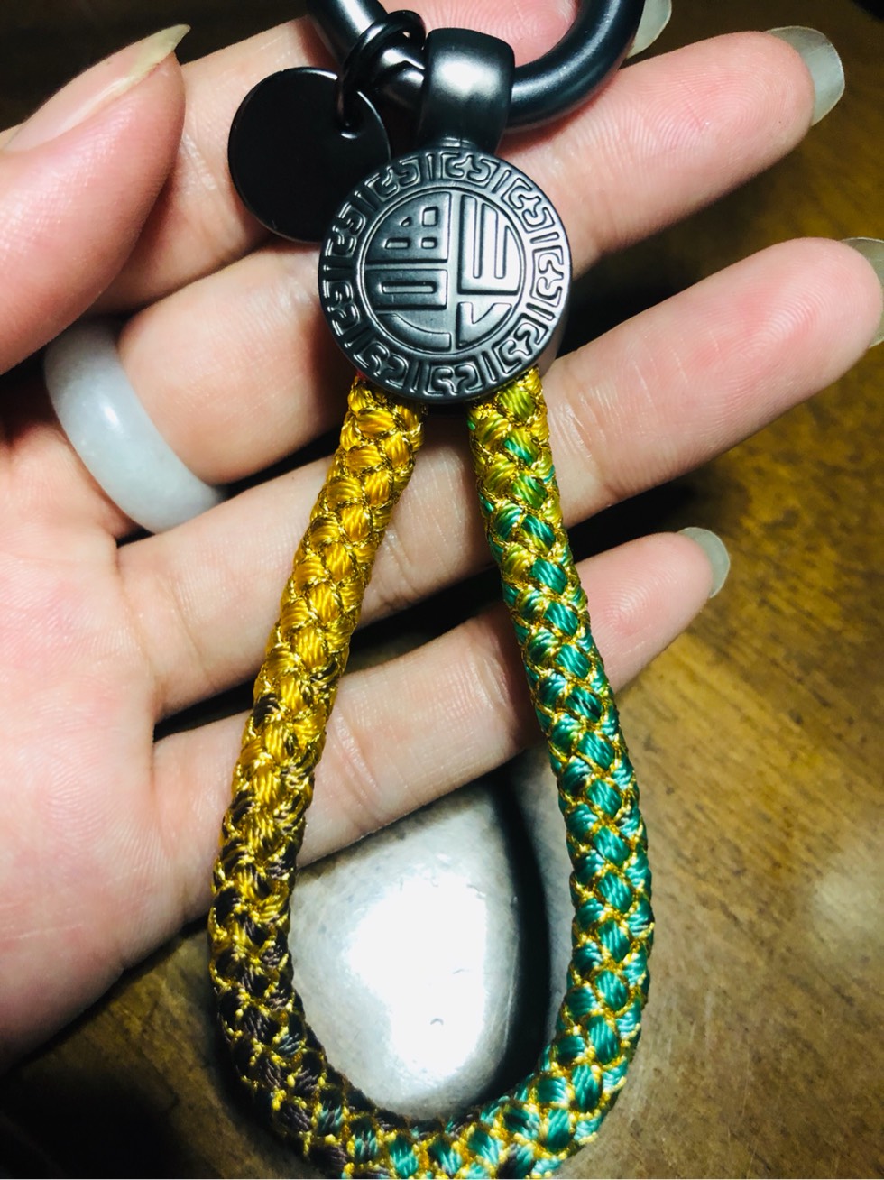 盘编龙鳞钥匙扣