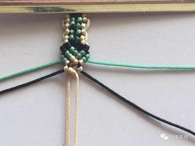 手工编绳，如何用六根绳子三个颜色编织一款复杂的图案