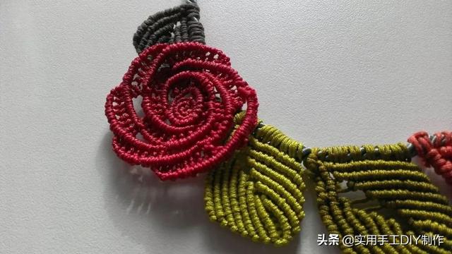 编绳教程精致百搭的小玫瑰花喜欢编绳的小伙伴不要错过哦