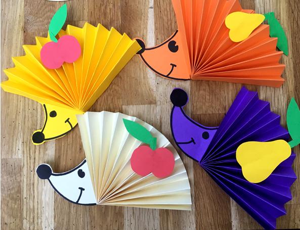 幼儿园刺猬手工制作,卡纸手工刺猬折纸教程