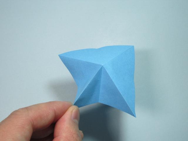 爱心折纸步骤图解,简单折纸心形教程