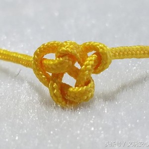 文玩菩提手串绳子：中国结之心形结图解