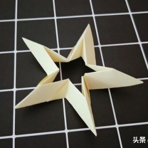 简单好看国庆节折纸立体五角星教程图解
