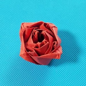 这么美丽的玫瑰花 没想到是折纸作品 厉害了