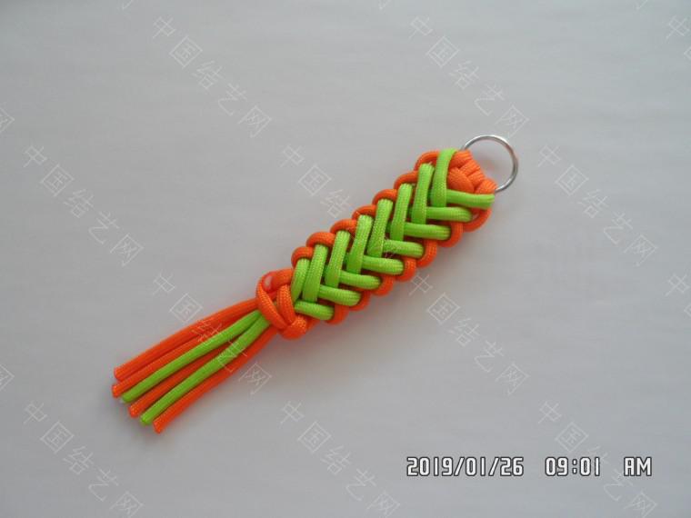 中国结论坛 一款漂亮的伞绳挂件（5） 漂亮的,挂件,漂亮,一款 图文教程区 130010nzkfx4oz33f4kc38