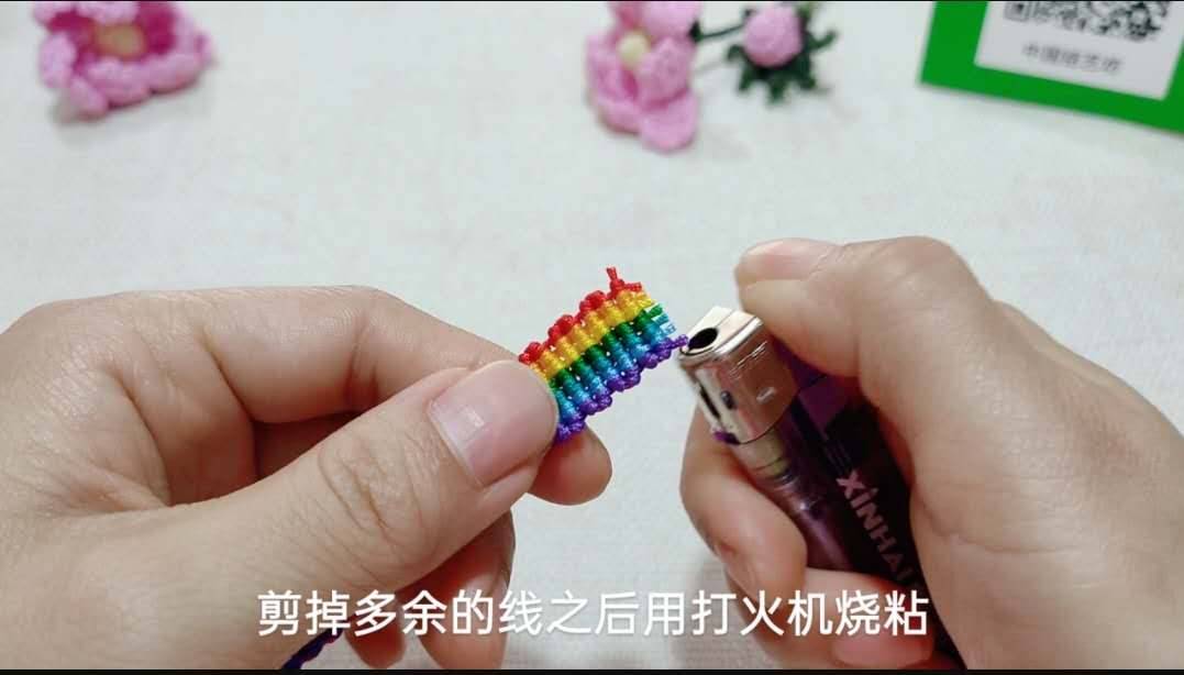 中国结论坛 六一节就做个彩虹斜卷结钥匙扣送给宝贝吧！ 钥匙扣,送给,宝贝,钥匙,彩虹 图文教程区 214008igwxwqpzsnhgjznu