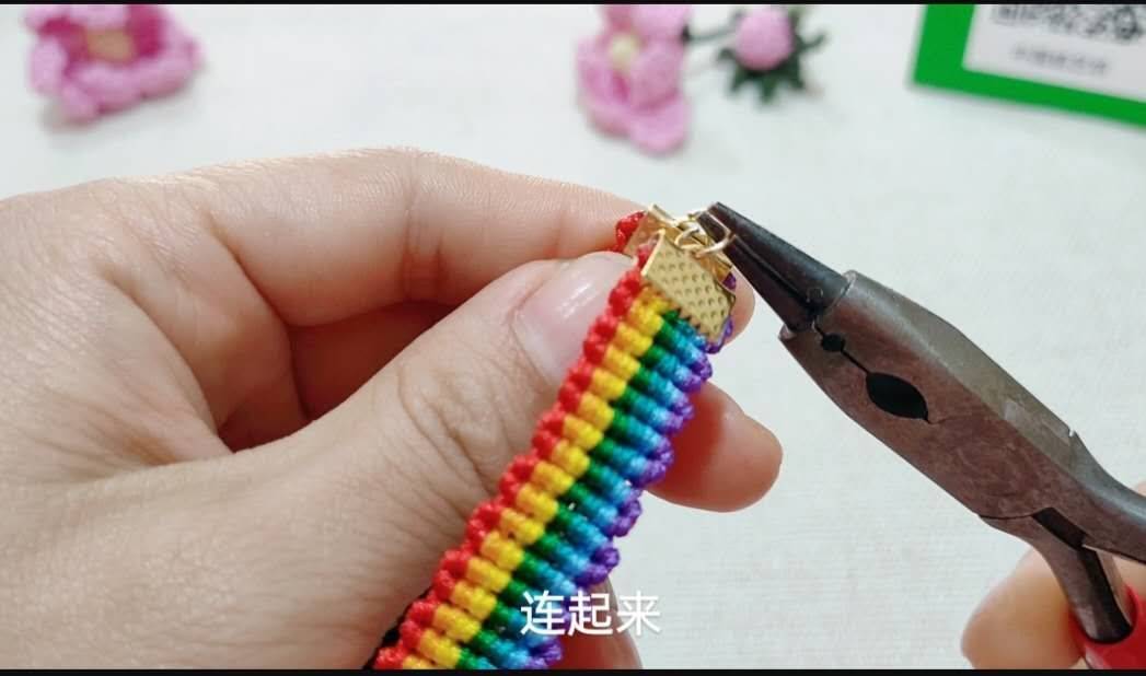 中国结论坛 六一节就做个彩虹斜卷结钥匙扣送给宝贝吧！ 钥匙扣,送给,宝贝,钥匙,彩虹 图文教程区 214011yyfx3unfys3sssxw