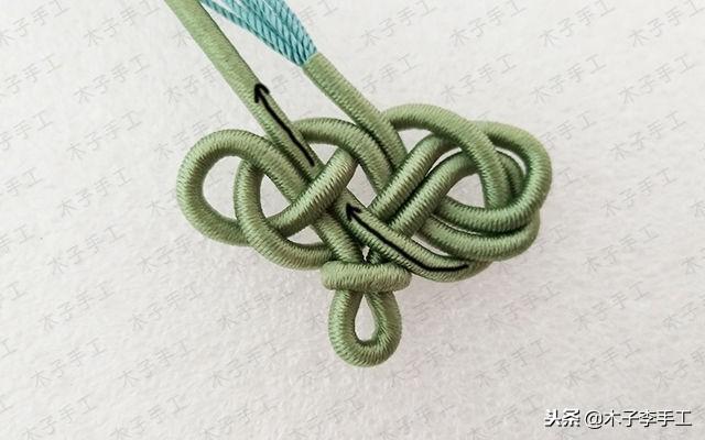 漂亮的繞線花結項鏈繩的編法圖解