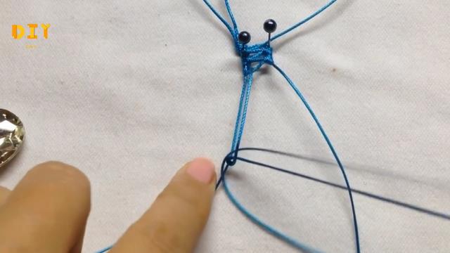 项链吊坠还可以这样编织，教你学习绳编宝石吊坠（图解3-1）