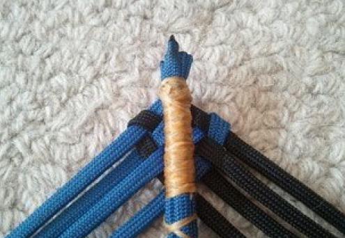 「教你编绳」伞绳做方格子手链的过程
