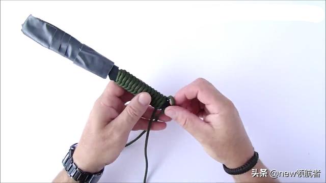 手工DIY——用伞绳编织刀把制作教程，简单实用