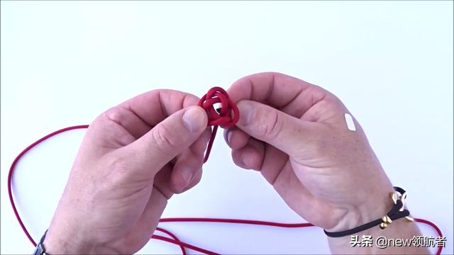 绳编——看伞绳DIY制作户外一拉得应急手链 超方便实用