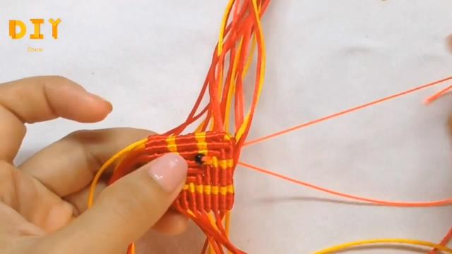 手工编织教程，学习如何编织可爱的3D小鱼挂件（图解2-1）