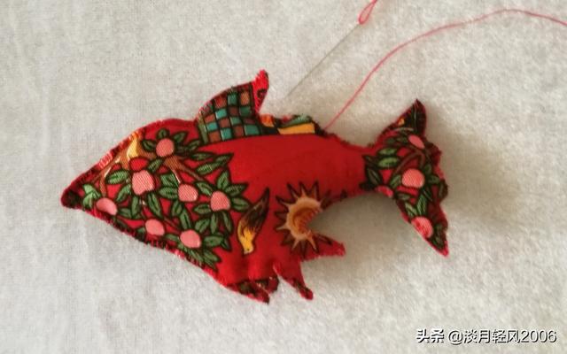 手工制作布艺小挂件，两种小鱼和蝴蝶，有教程