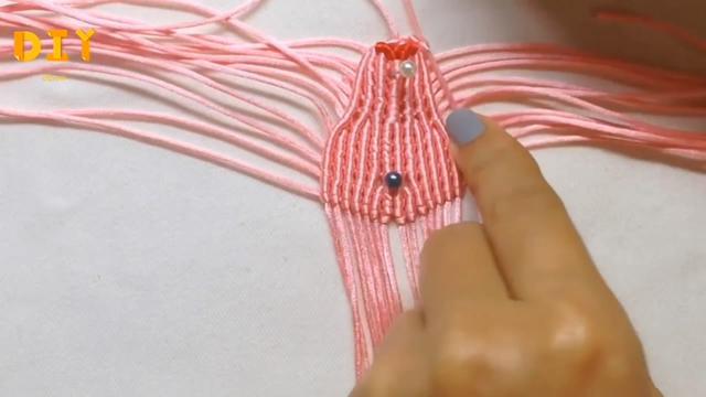 「手工編織系列」可愛兔子掛件的編織方法（步驟3-2）