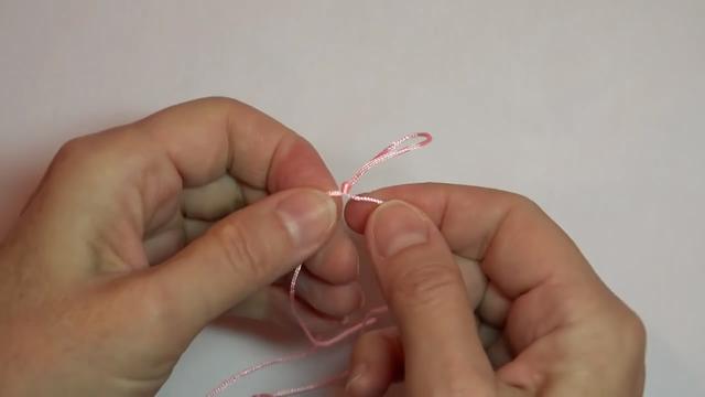 「DIY编织系列」粉色小猪挂件的绳编方法（步骤2-1）