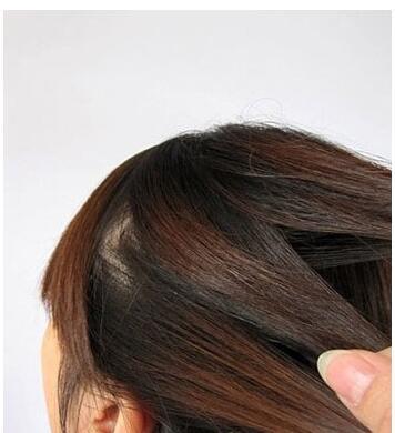韩式蝎子发型扎发图解，让你轻松掌握蝎子辫编发的技巧！