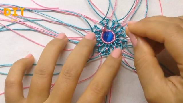 巧手繩編系列，帶你學習如何編織漂亮的佩飾掛件（圖解3-2）