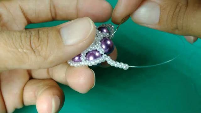 「DIY饰品系列」手工串珠制作装饰花朵的方法，简单又漂亮！