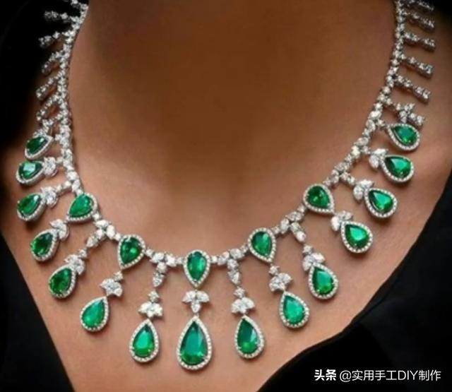 「串珠作品」28款尽显高贵气质的翡翠钻石项链套装