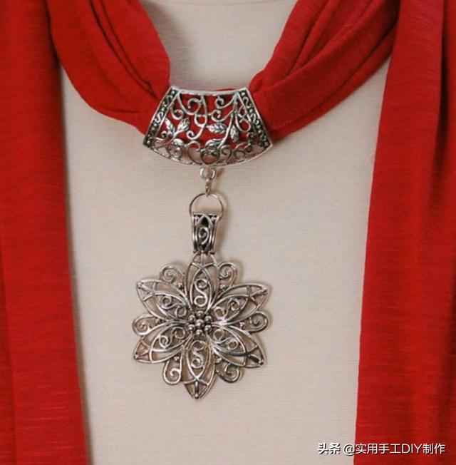 「串珠作品」35款时尚的珠宝围巾项链，你也能拥有