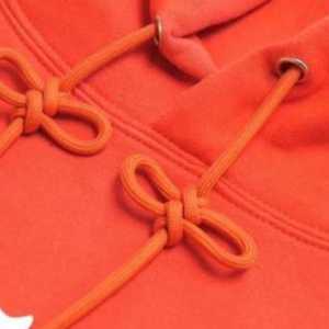 卫衣绳子的花样系法-衣服带子怎么打结教程