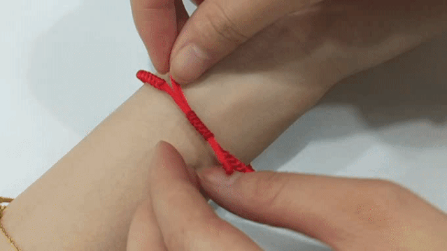 金鼠紅繩帶來時來運轉，這才是中國人腕上最美的手鏈