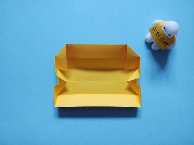 一张纸折文具盒图片
