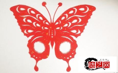 如何剪出一幅漂亮的蝴蝶剪纸作品？