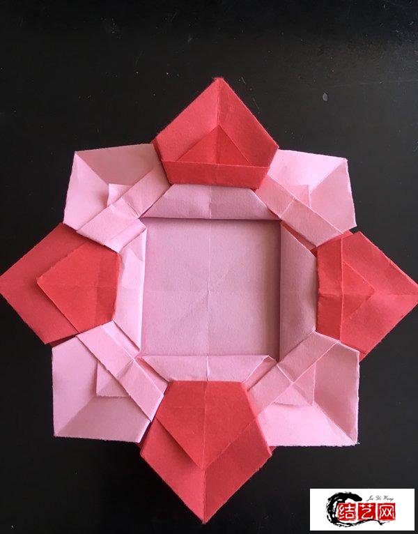 手艺宝妈教你折纸篮子，如一朵绽放的花朵，简单又易学！附教程