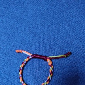 最简单手链的编法之一，端午节手绳编织教程