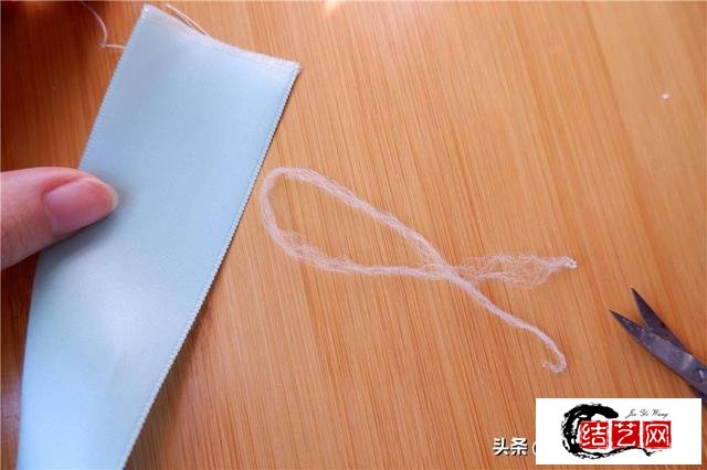 丝带也能制作流苏，便宜简单的丝带制作教程来啦
