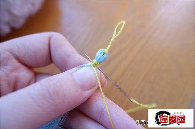 丝带也能制作流苏，便宜简单的丝带制作教程来啦