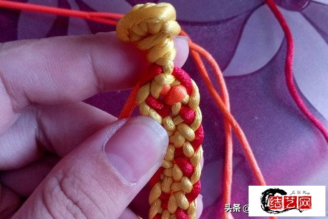 六瓣花八股辫手绳编织方法