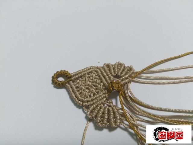 编绳教程-山花烂漫手牌式手绳编织方法