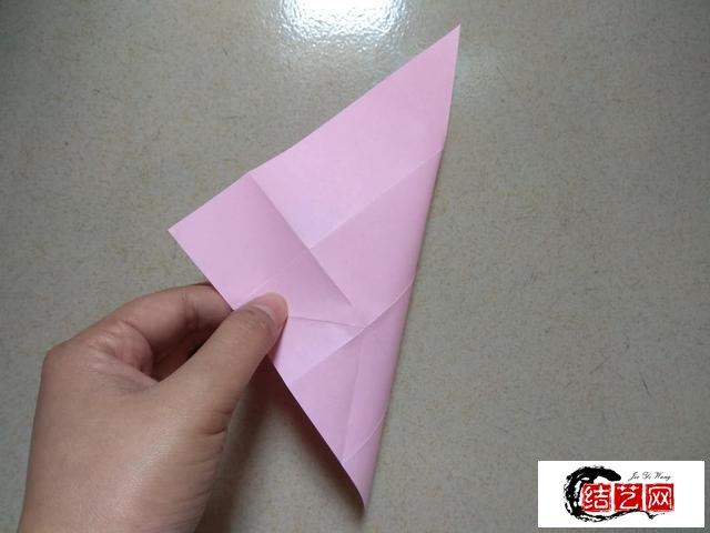 折纸手工DIY，家里的抽纸盒子怎么用纸折最简单？很实用的教程哦
