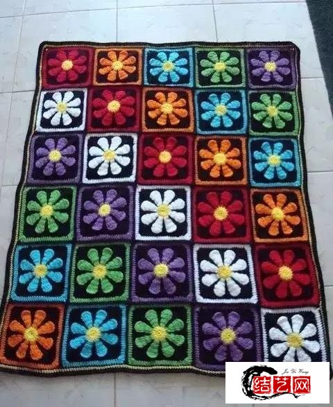 如此多彩的钩织单元花，拼出了独一无二的家居用品