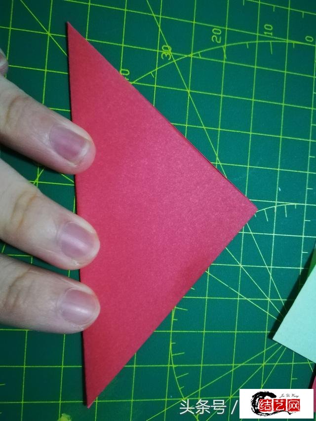 DIY折纸简约玫瑰花-瓶子手作（折纸篇）