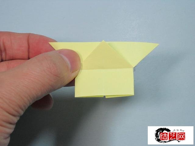 儿童手工折纸：简单的爱心书签折纸步骤图解