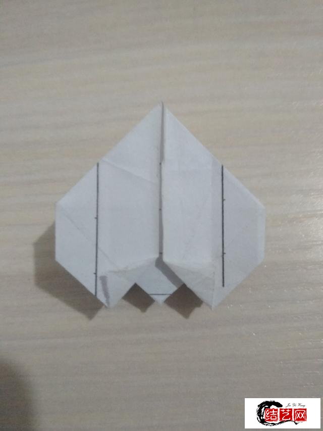 折纸艺术：简易鼎形盒子折纸方法