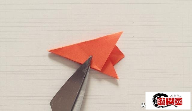 简单剪纸，教你用一张纸剪出镂空的花朵，可以当幼儿园手工作业
