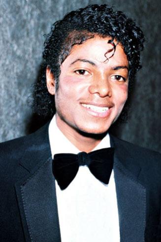 迈克尔杰克逊肤色,迈克杰克逊卸妆后的样子(迈克尔杰克逊换肤之前的照片)